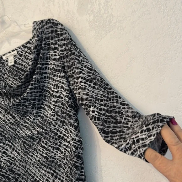 Kenneth Cole New York Black and White Cowl Neck Sweater - Picture 4 of 7